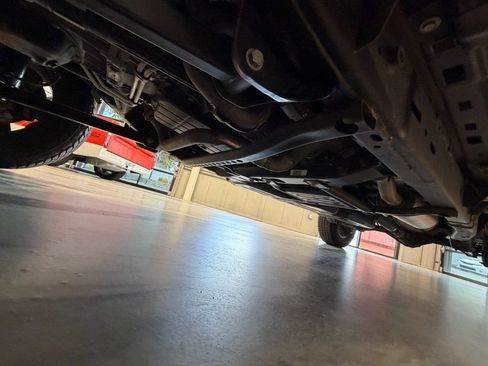 Used 2020 Jeep Gladiator Rubicon AWD/4WD image 32