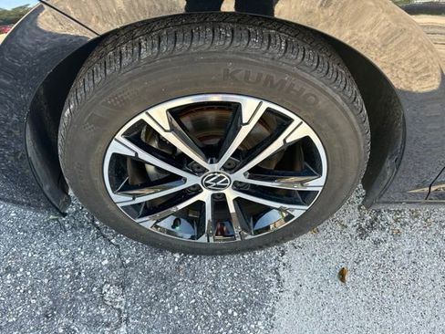 Used 2024 Volkswagen Jetta Sport FWD image 19