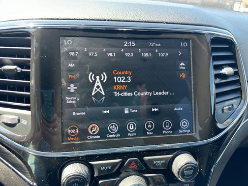 Used 2022 Jeep Grand Cherokee Limited image 23