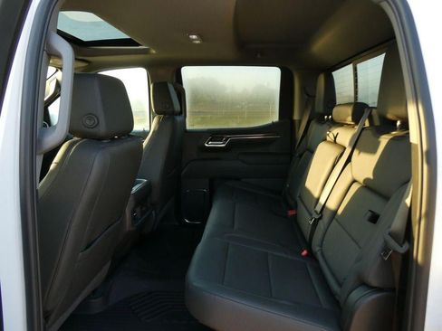 New 2026 Chevrolet Silverado 1500 LT Trail Boss w/ LT Trail Boss Premium Package AWD/4WD image 17