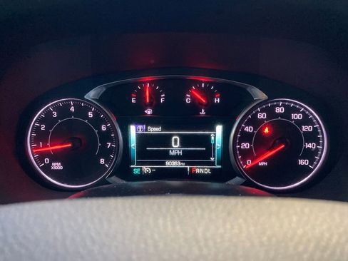 Used 2018 GMC Acadia SLT w/ LPO, Floor Liner Package image 15