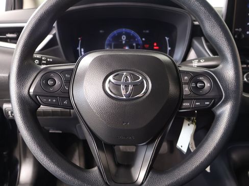 Used 2026 Toyota Corolla LE FWD image 3