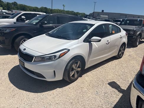 Used 2018 Kia Forte LX w/ LX Popular Package FWD image 6