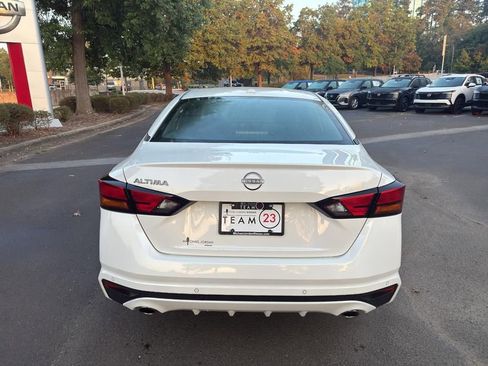 New 2025 Nissan Altima 2.5 SV image 6
