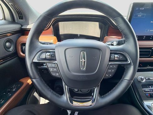 Certified 2022 Lincoln Nautilus Reserve w/ Equipment Group 201A AWD/4WD image 11