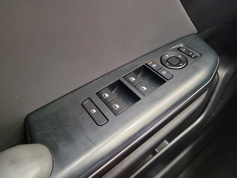 Used 2025 Kia K4 FWD image 27