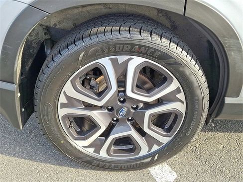 Used 2023 Subaru Ascent Limited w/ Technology Package image 8