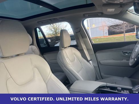 Certified 2024 Volvo XC90 T8 Ultimate w/ Protection Package Premier image 13