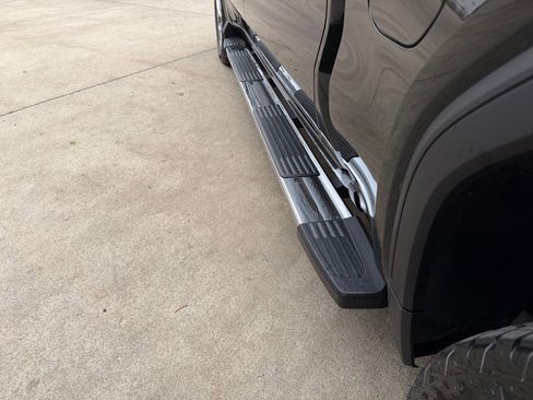 Used 2026 GMC Sierra 1500 SLT w/ SLT Premium Plus Package image 37