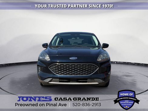 Used 2021 Ford Escape SE FWD image 2