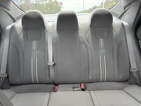Used 2022 Hyundai Elantra SEL FWD image 17