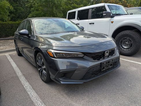 Used 2024 Honda Civic EX-L image 1