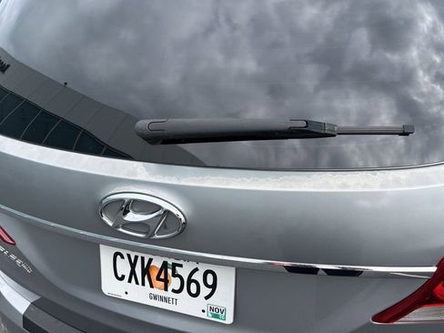 Used 2018 Hyundai Santa Fe SE FWD image 4