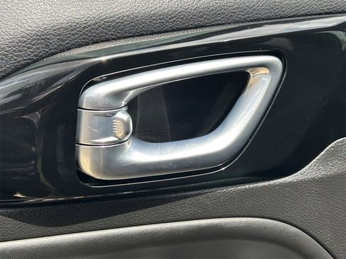 Used 2024 Jeep Compass Trailhawk image 22