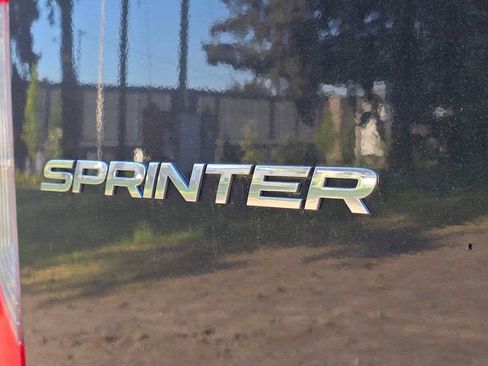 Used 2025 Mercedes-Benz Sprinter 2500 image 16