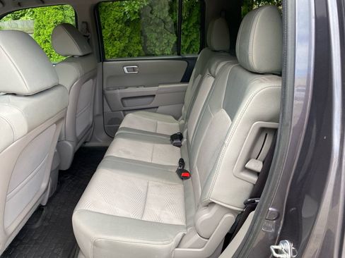 Used 2015 Honda Pilot LX image 19