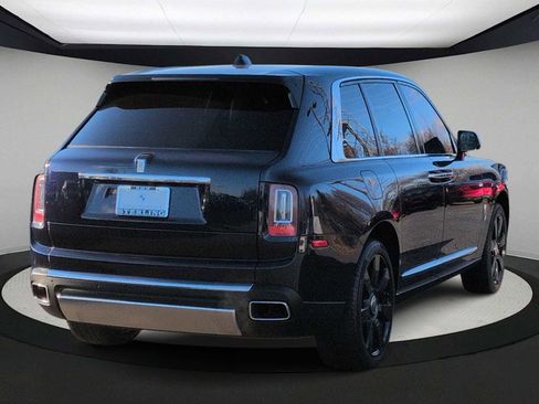 Used 2022 Rolls-Royce Cullinan image 8