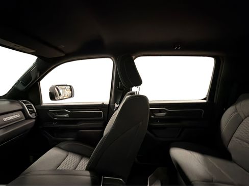 Used 2025 RAM 1500 Big Horn AWD/4WD image 40