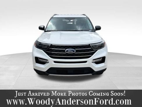 Used 2023 Ford Explorer XLT w/ Equipment Group 202A AWD/4WD image 4