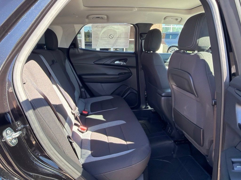 New 2026 Chevrolet TrailBlazer LT w/ Convenience Package AWD/4WD image 37