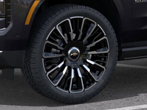 New 2026 Chevrolet Suburban High Country AWD/4WD image 9