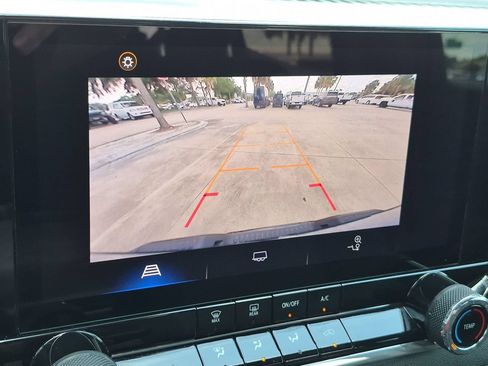 Used 2024 Chevrolet Colorado W/T w/ WT Convenience Package RWD image 15