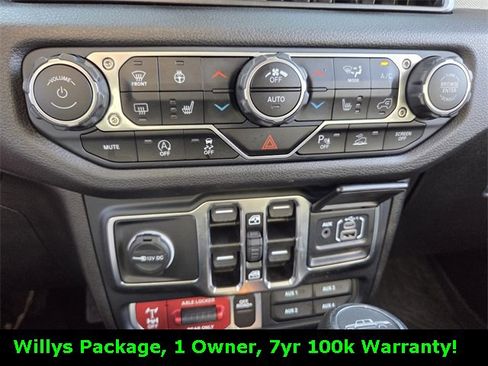 Certified 2024 Jeep Gladiator Sport image 26