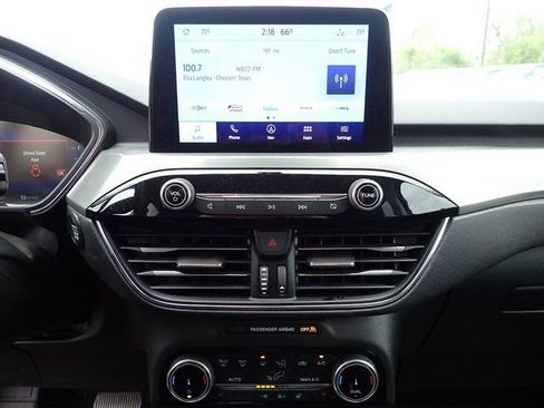 Used 2022 Ford Escape Titanium AWD/4WD image 15