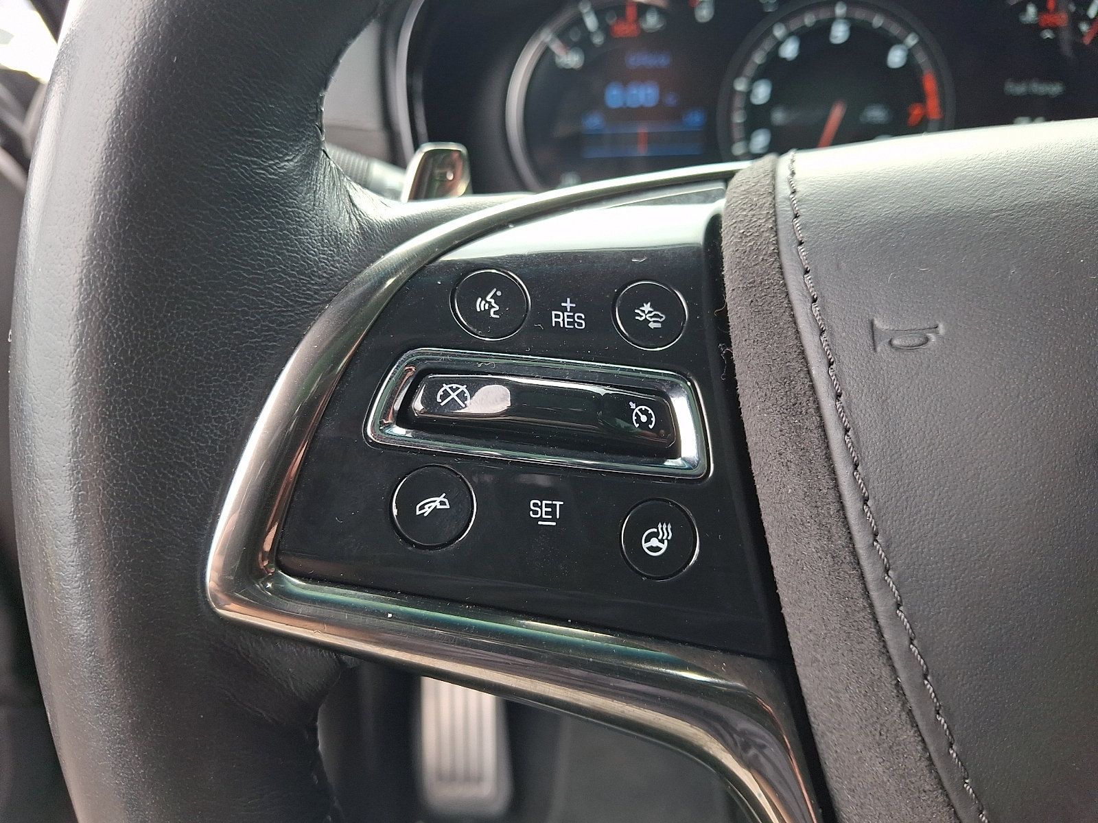 Used 2019 Cadillac CTS V w/ Luxury Package RWD image 20