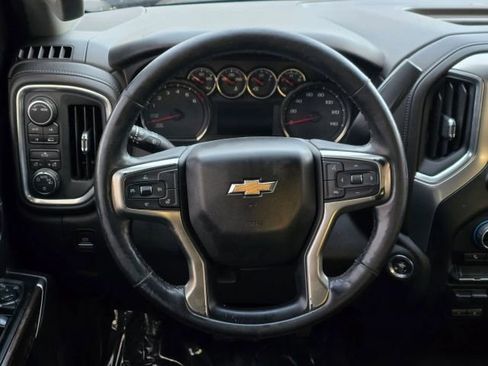 Used 2020 Chevrolet Silverado 1500 LT w/ Convenience Package image 19