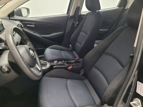 Used 2017 Toyota Yaris iA image 17