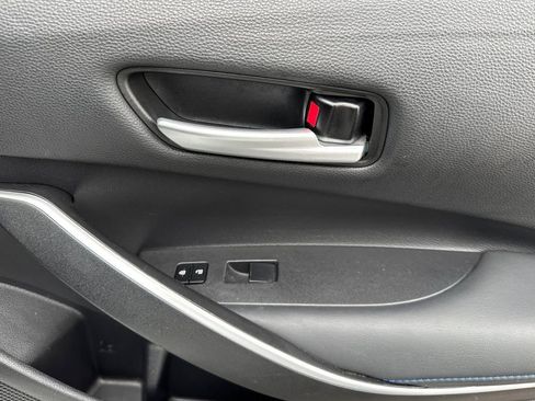 Used 2021 Toyota Corolla SE image 19
