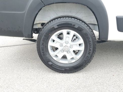 New 2025 RAM ProMaster 1500 w/ Quick Order Package 22G SLT image 5