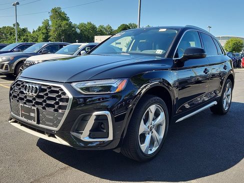 Used 2023 Audi Q5 2.0T Premium Plus w/ Premium Plus Package AWD/4WD image 9