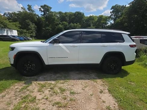 Used 2022 Jeep Grand Cherokee L Limited w/ Luxury Tech Group II AWD/4WD image 4