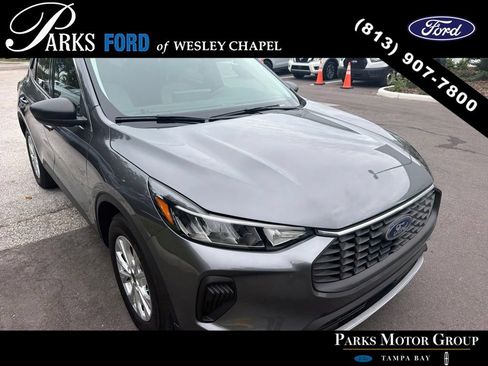 Used 2024 Ford Escape Active w/ Tech Pack #1 FWD image 3