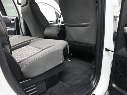 Used 2018 Toyota Tundra SR5 image 24
