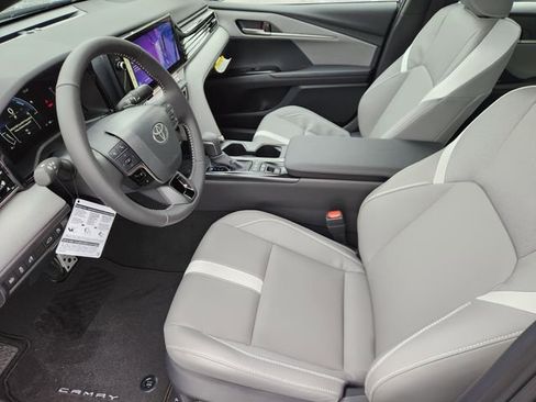 New 2026 Toyota Camry SE FWD image 11