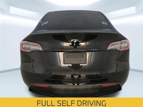 Used 2021 Tesla Model Y Long Range AWD/4WD image 18