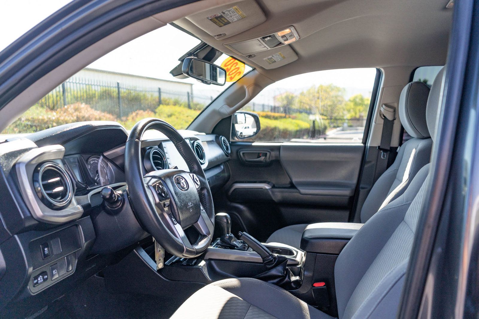Used 2020 Toyota Tacoma SR5 RWD image 16