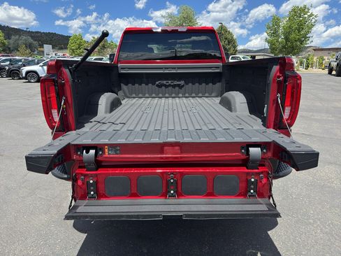 Used 2021 GMC Sierra 3500 AT4 w/ Gooseneck/5TH Wheel Package AWD/4WD image 12