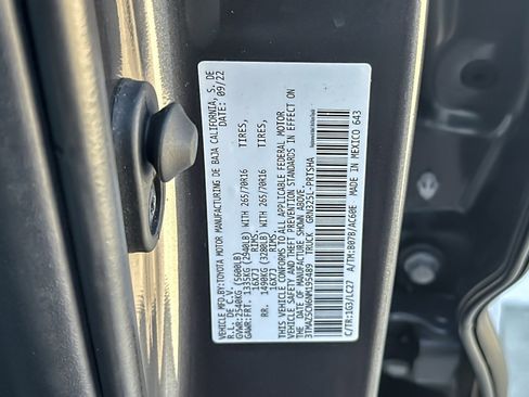 Certified 2022 Toyota Tacoma TRD Off-Road w/ TRD Premium Off Road Package image 27