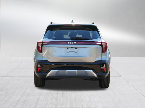 Certified 2024 Kia Seltos EX AWD/4WD image 6