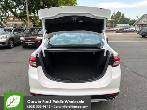 Used 2017 Ford Fusion Titanium FWD image 29