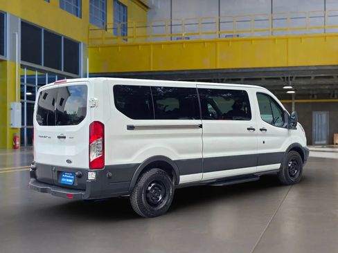 Used 2017 Ford Transit 350 XLT RWD image 6