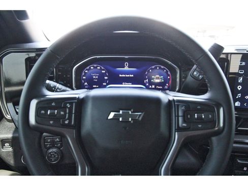 Used 2026 Chevrolet Silverado 2500 ZR2 AWD/4WD image 17