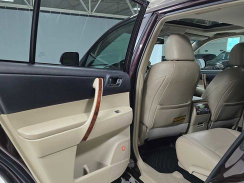 Used 2013 Toyota Highlander Limited AWD/4WD image 15