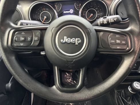 Used 2022 Jeep Wrangler Sport AWD/4WD image 50