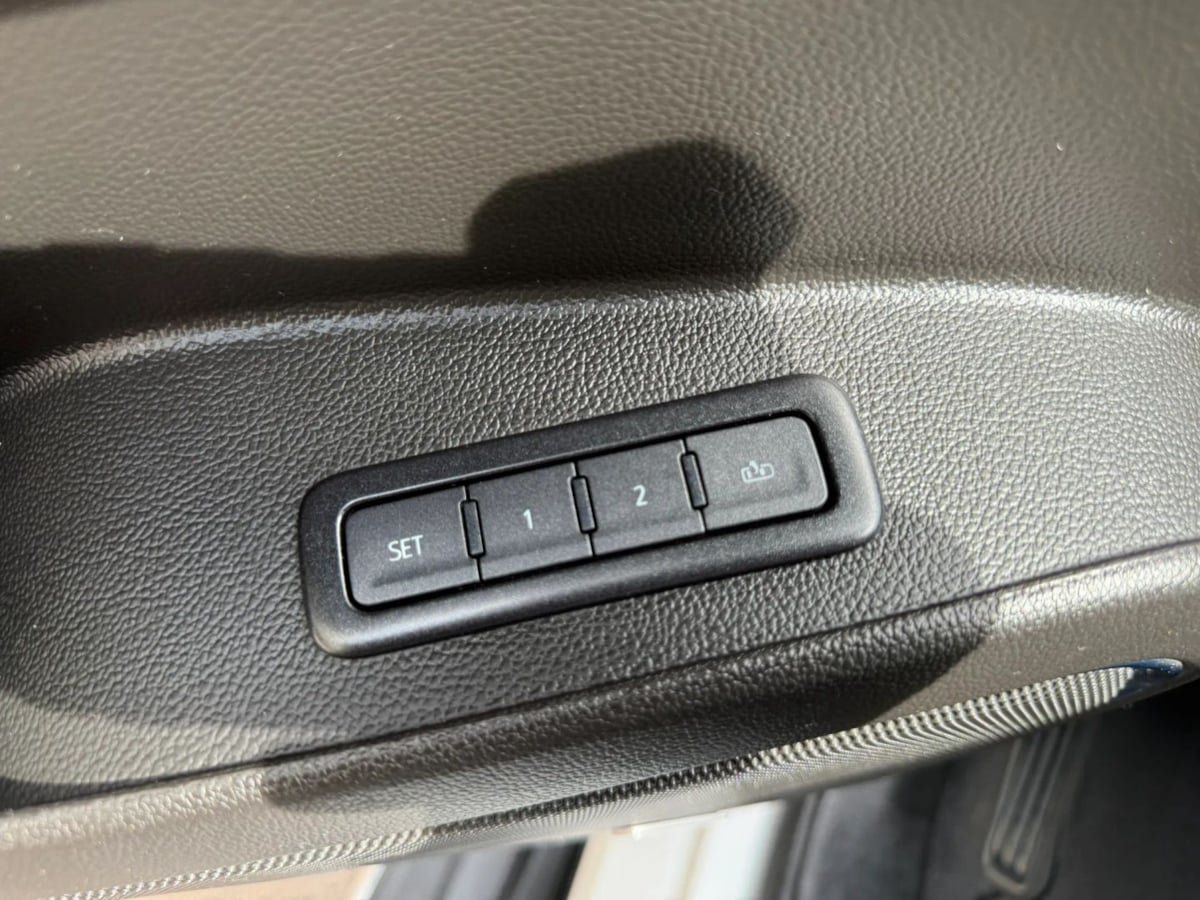 Used 2019 GMC Yukon SLT AWD/4WD image 19