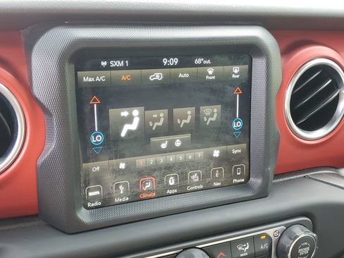 Used 2019 Jeep Wrangler Unlimited Rubicon w/ Dual Top Group AWD/4WD image 20